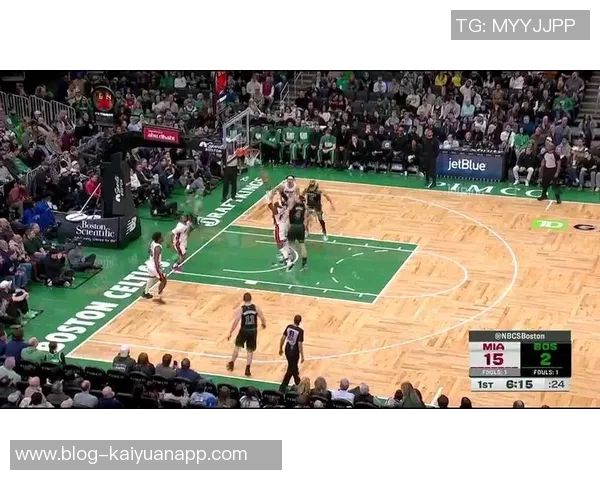 怀特称与武切维奇挡拆配合默契增强球队进攻武器提升整体表现